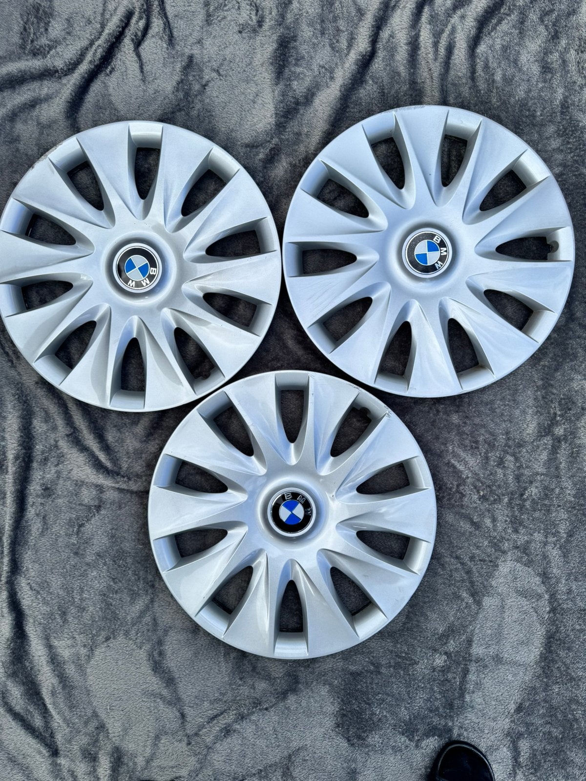 BMW 16 inch wieldoppen, Auto diversen, Ophalen, Zo goed als nieuw