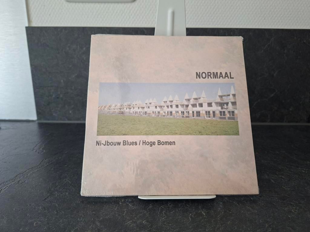 Single Normaal/Ni-jbouw Blues, Ophalen of Verzenden, Nieuw in verpakking, Nederlandstalig