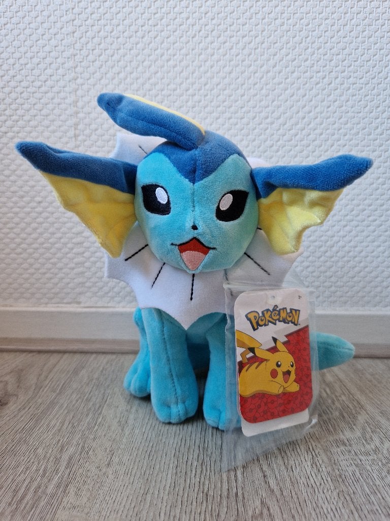 Pokemon knuffel Vaporeon (20 cm), Overige typen, Blauw, Nieuw, Ophalen of Verzenden