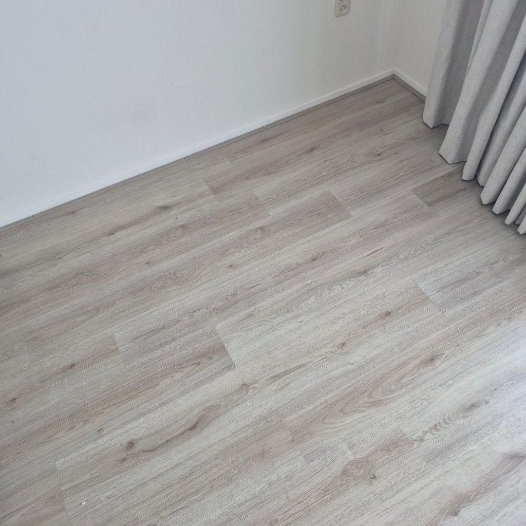 Gratis laminaatvloer, Doe-het-zelf en Verbouw, Vloerdelen en Plavuizen, Ophalen, 50 tot 150 cm, Zo goed als nieuw, 10 m² of meer