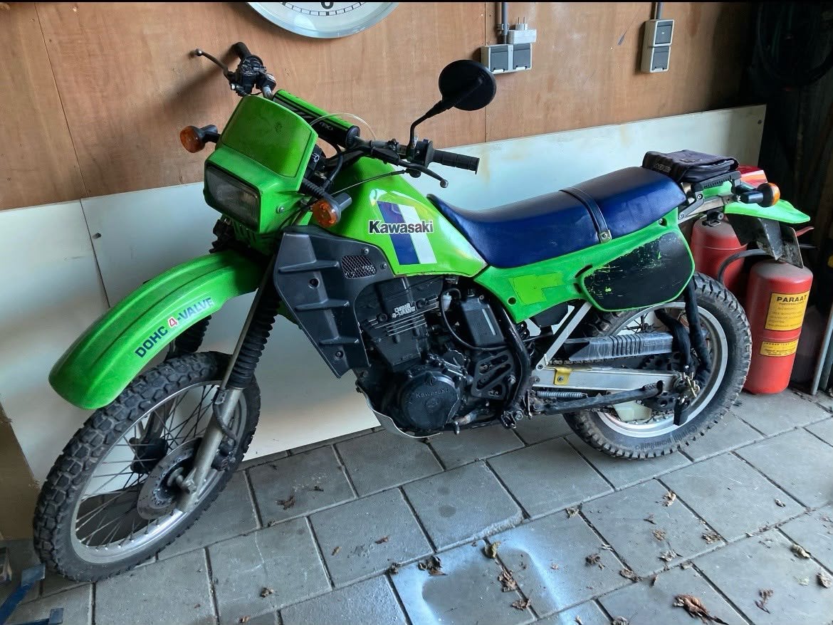 Enduro kawa klr600 OLDTIMER 1984, Ophalen, Zo goed als nieuw