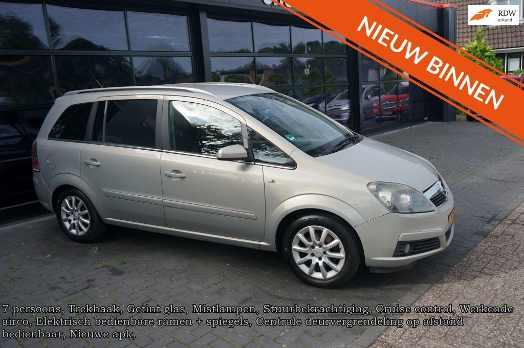 Opel Zafira 1.8 Essentia, 7-pers, airco, trekhaak, elek pakk, Stof, Gebruikt, Zwart, 4 cilinders