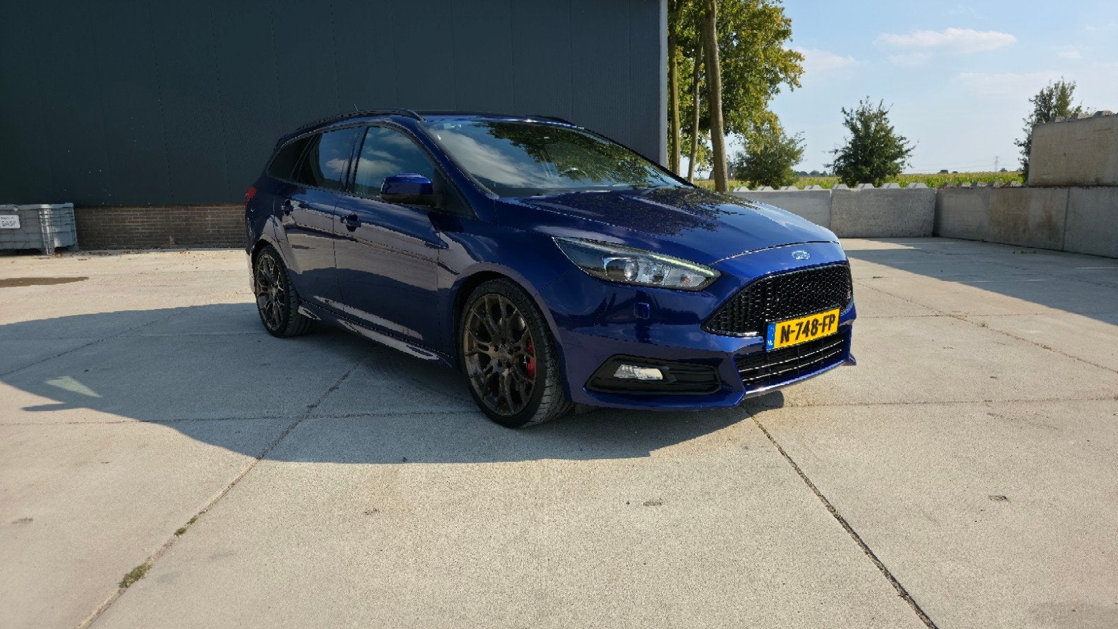 Ford Focus ST-3 Wagon 2.0 EcoBoost | Topstaat & Rijklaar, Dealer onderhouden, 15 km/l, 4 cilinders, Blauw
