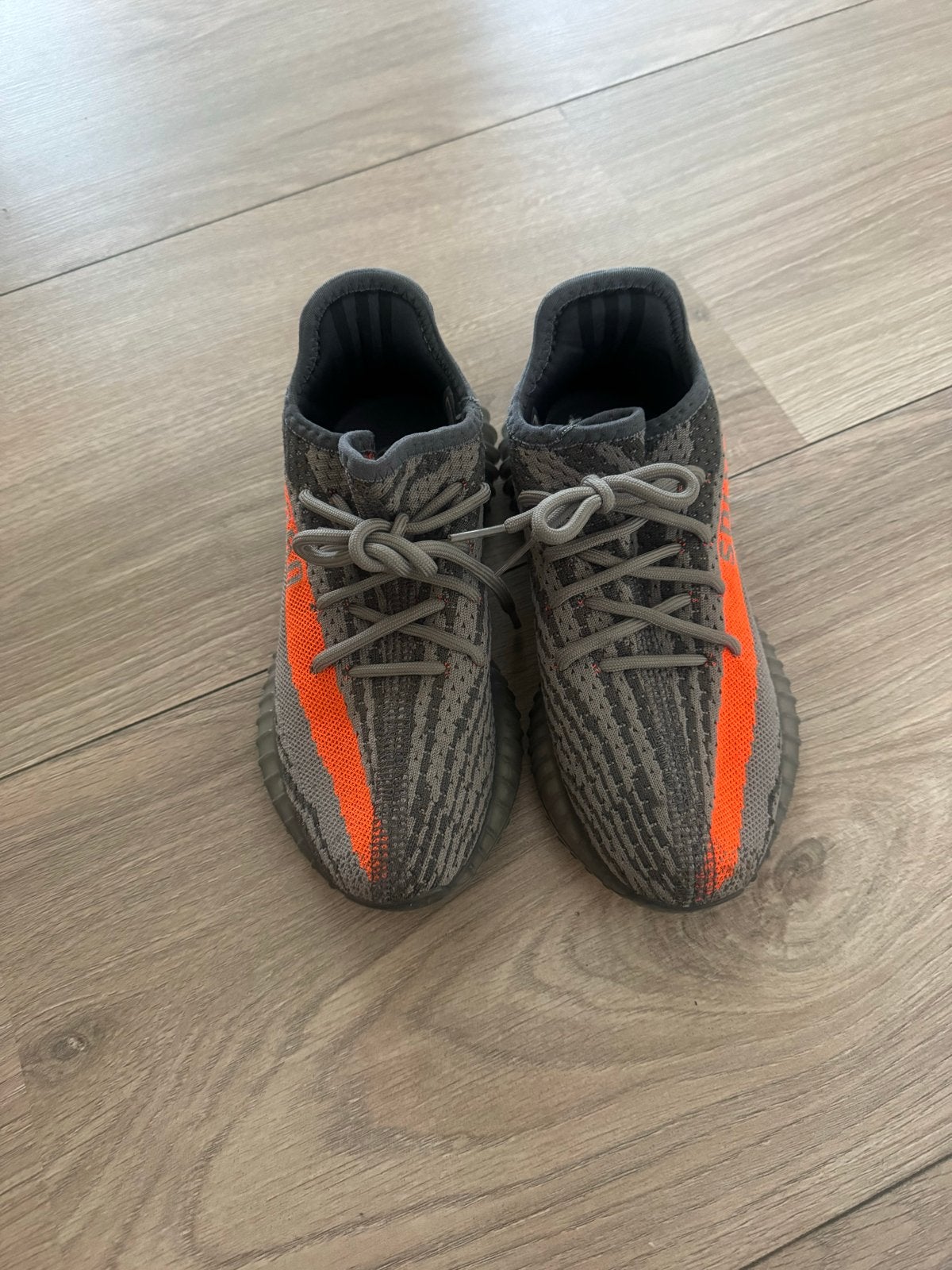 Adidas Yeezy Boost 350 V2 Beluga 2.0 - Maat 41, Ophalen of Verzenden, Gedragen, Overige kleuren, Sneakers of Gympen