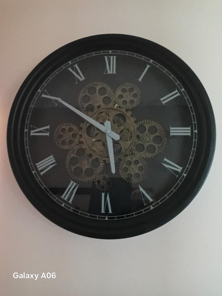 Grote Wandklok met Zichtbaar Uurwerk - Industrieel Design, Huis en Inrichting, Woonaccessoires | Klokken, Ophalen of Verzenden