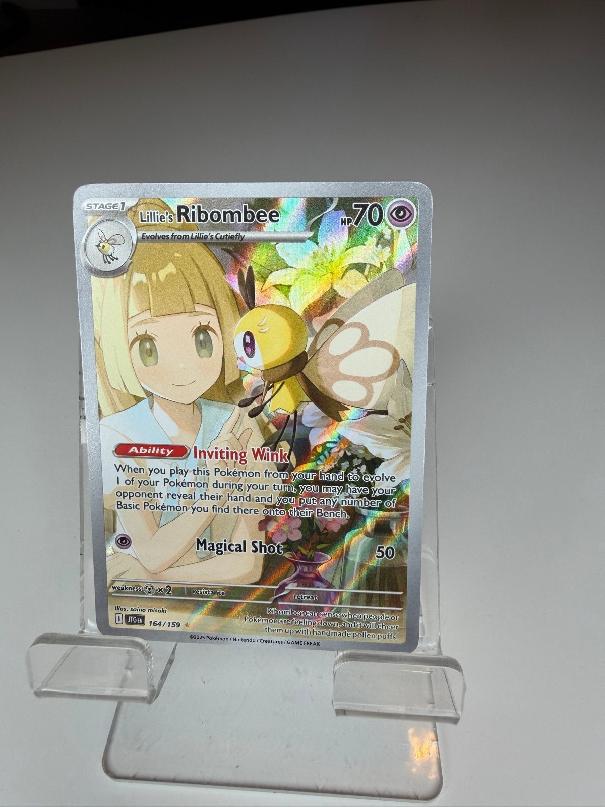 Lillie's Ribombee 164/159  Pokémon Kaart, Ophalen of Verzenden, Zo goed als nieuw, Losse kaart, Foil