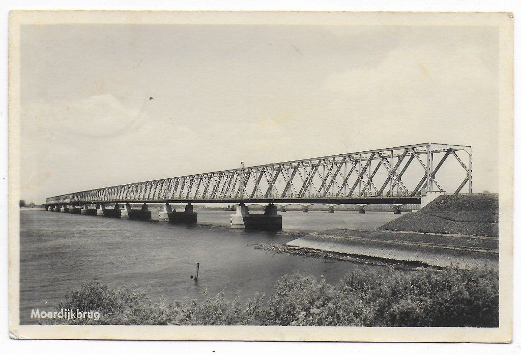 Moerdijk Brug  Gelopen Ansichtkaart ( B6693 ), Ophalen of Verzenden, Voor 1920, Gelopen, Friesland
