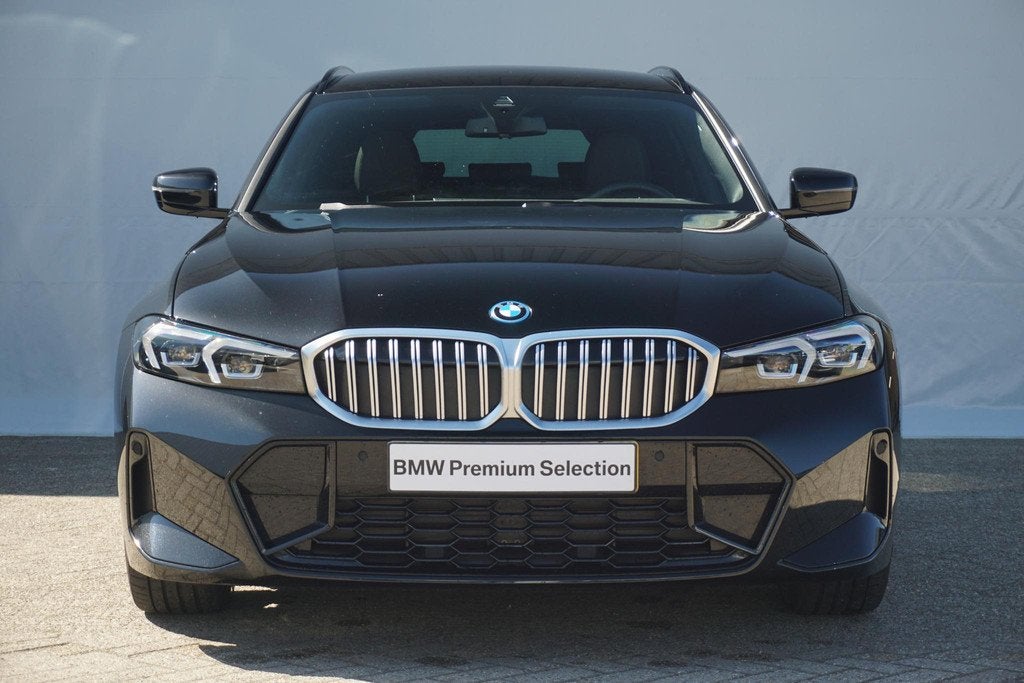 BMW 3 Serie Touring 330e M Sport | Trekhaak / HIFI / Comfort, Auto's, BMW, Automaat, 1998 cc, Achterwielaandrijving, Met garantie (alle)
