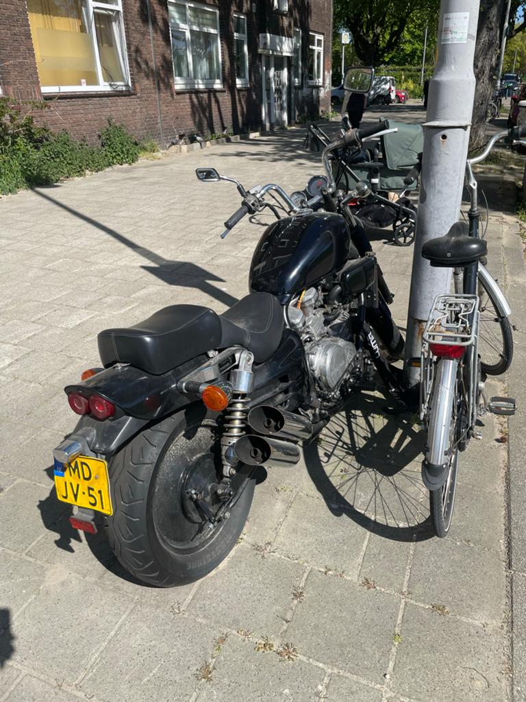 Honda Super Magna VF750C - Projectmotor voor de handige harr, Motoren, 4 cilinders, Gebruikt, Particulier, Handgeschakeld