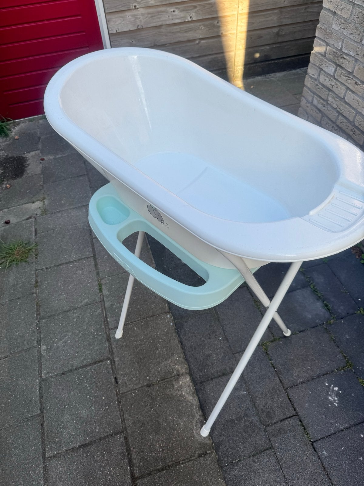 Bébé-jou babybadje met standaard en badzitje, Kinderen en Baby's, Ophalen, Gebruikt, Badje, Bébé-jou