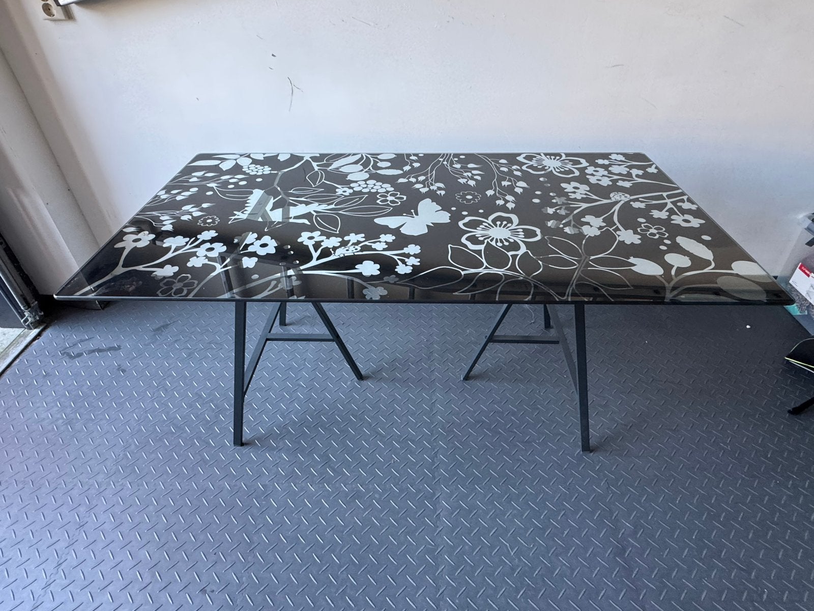 Glazen bureau IKEA glasplaat incl poten, Huis en Inrichting, Ophalen, Zwart, 150 cm, Zo goed als nieuw