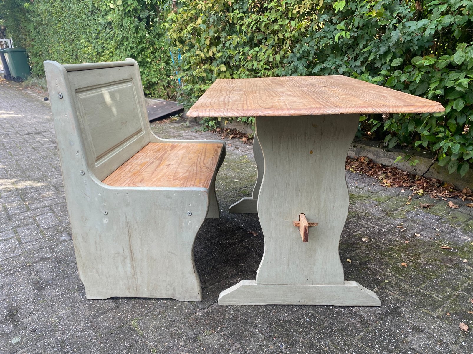 Brocante bankje met tafel, Ophalen