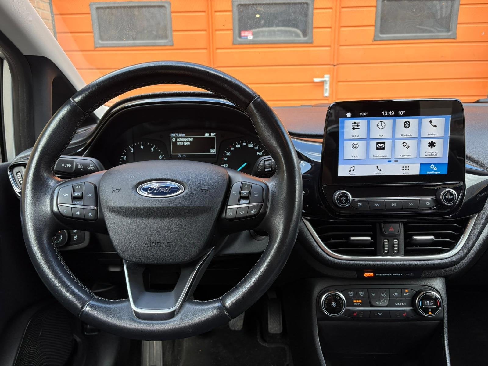 Ford Fiesta 1.0 EcoBoost, Auto's, Ford, Voorwielaandrijving, Gebruikt, Zwart, 1064 kg