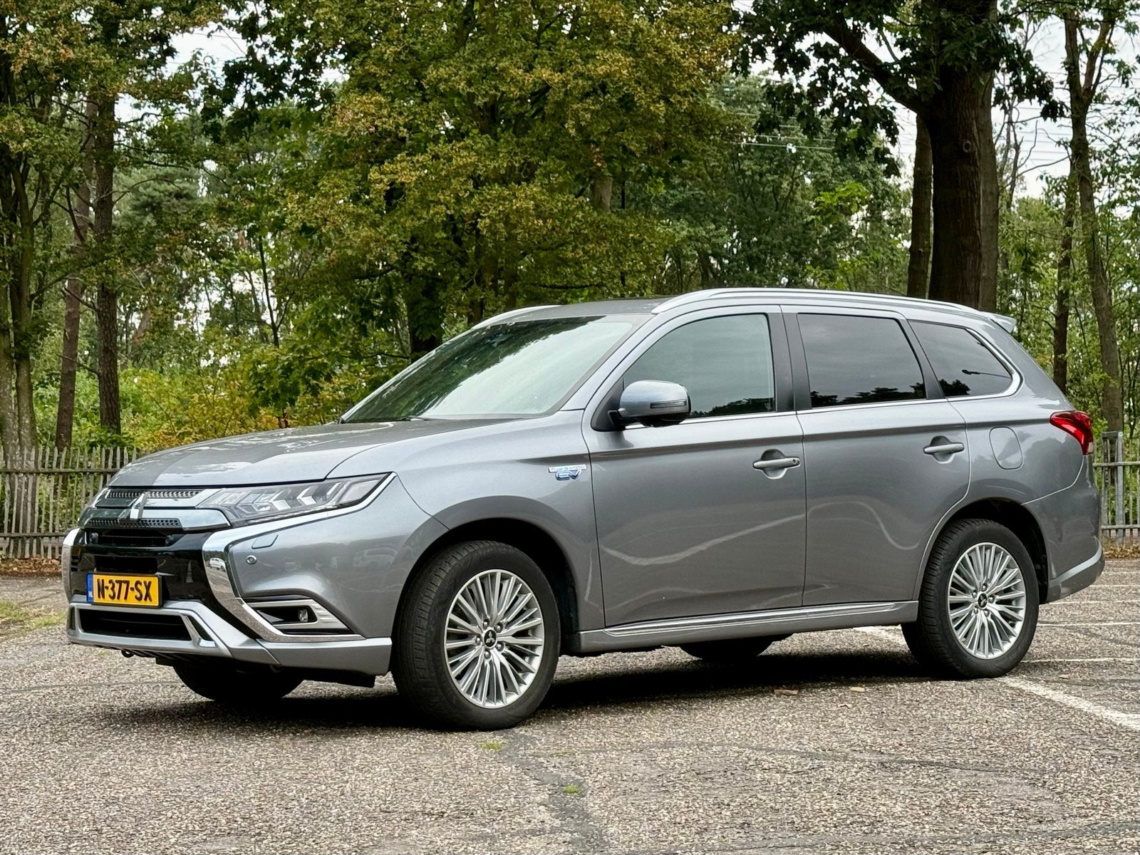 Mitsubishi Outlander 2.4  Phev S-edition 240pk 4WD Aut 2019, Automaat, Outlander, 4 cilinders, 120 €/maand