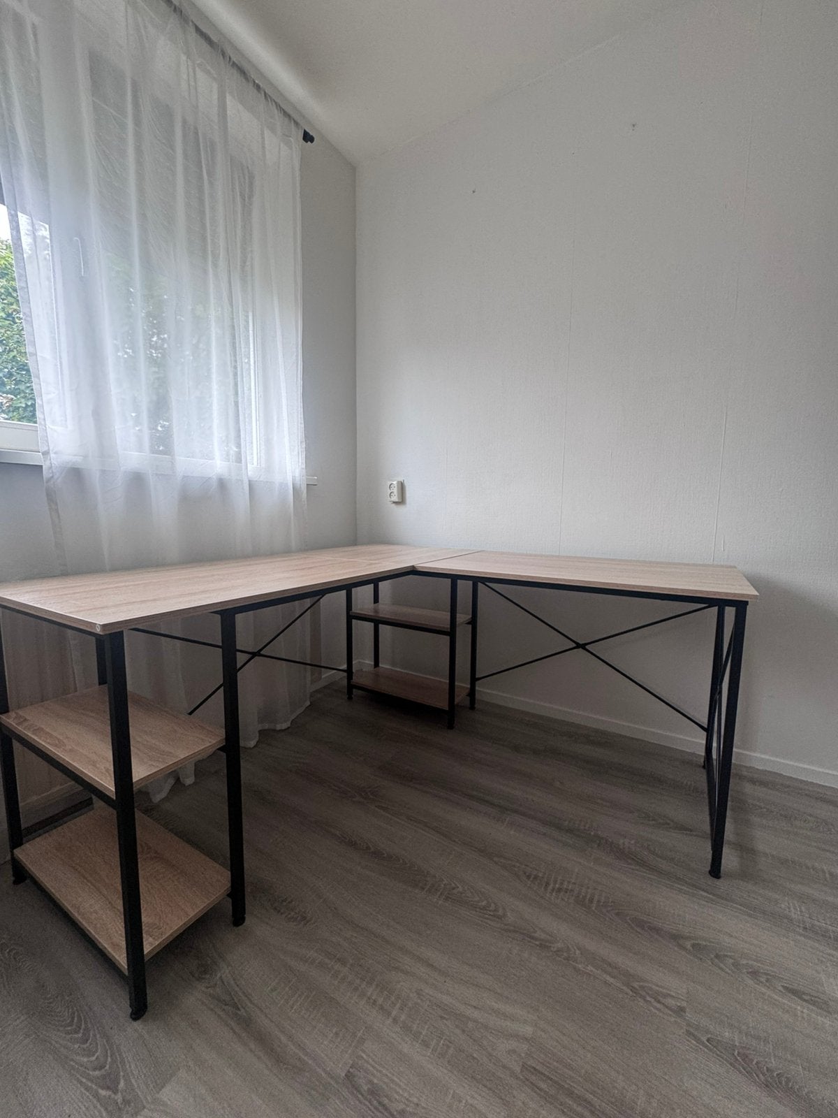 Bureau Klirurud, Ophalen, Zo goed als nieuw