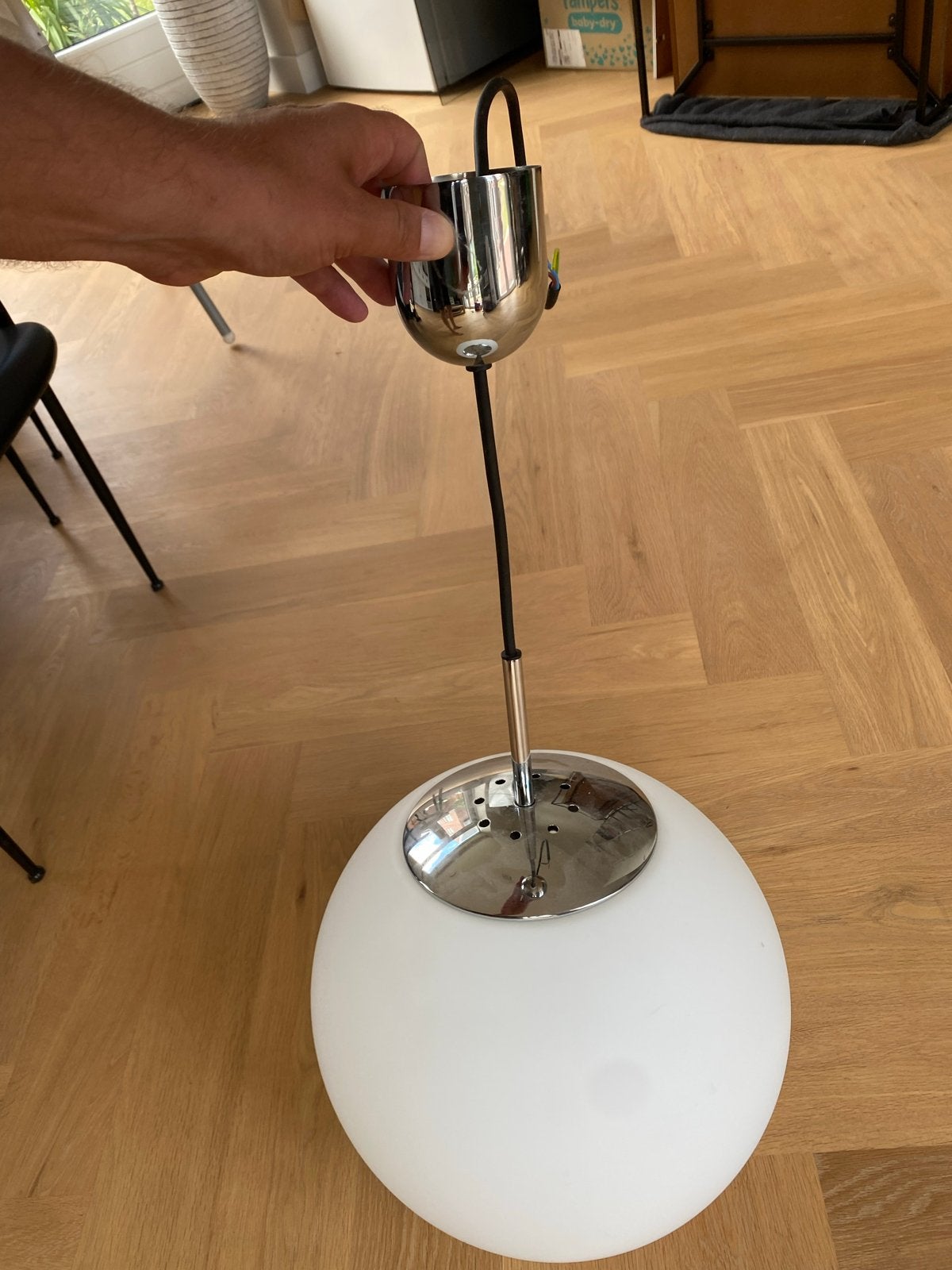 Matglazen witte ronde hanglamp - diameter 35cm, Ophalen, Zo goed als nieuw, Glas, E27 (groot)