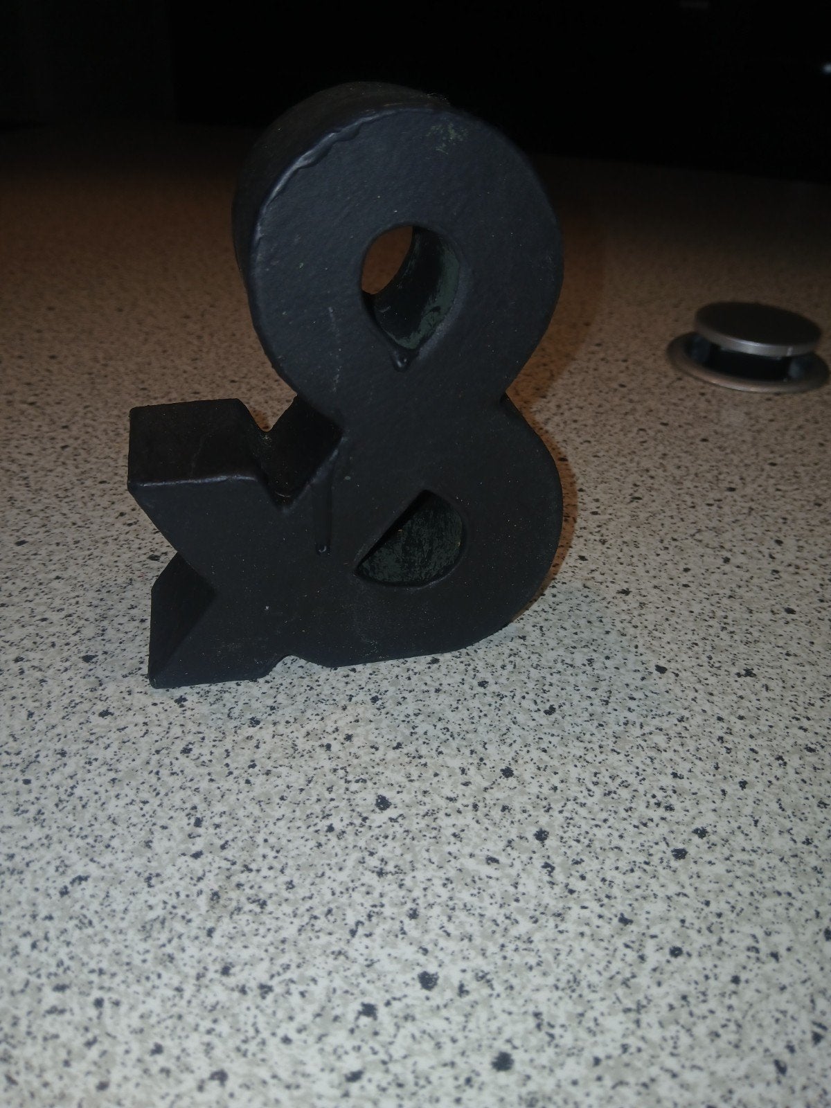 Zwart metalen '&' teken - decoratief object, Zwart, Ophalen of Verzenden, Zo goed als nieuw, Metaal