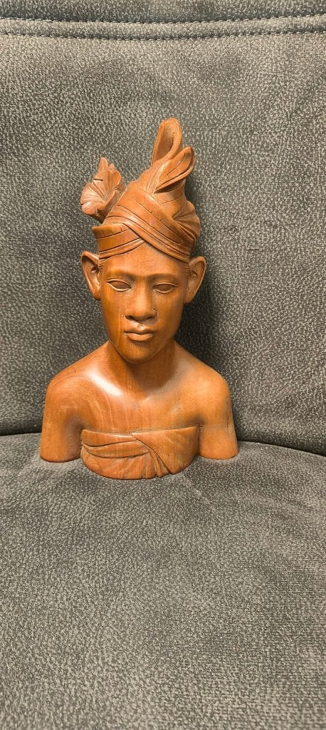 Houtsnijwerk buste Balinese man, Antiek en Kunst, Ophalen of Verzenden, Beeld