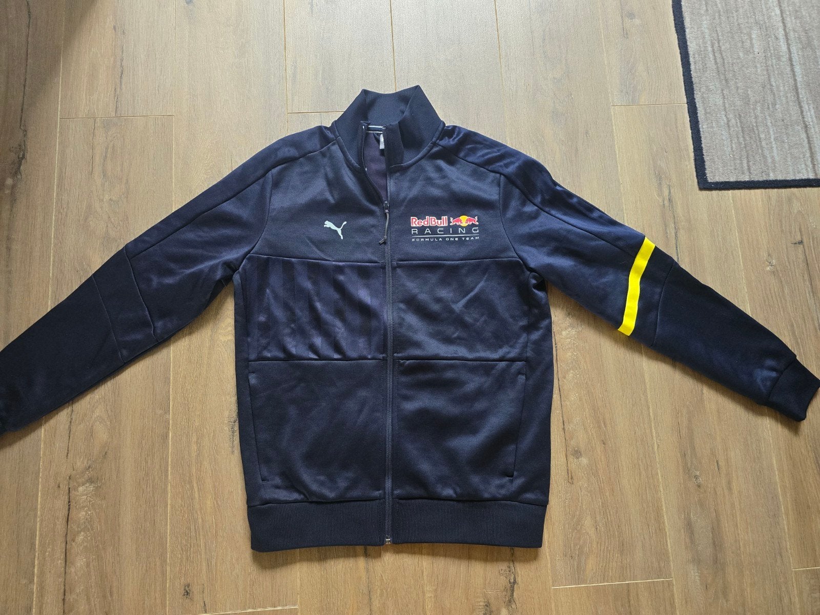 Puma Red Bull Racing Formule 1 Team Trainingsjack Maat M, Puma, Ophalen of Verzenden, Zo goed als nieuw, Algemeen