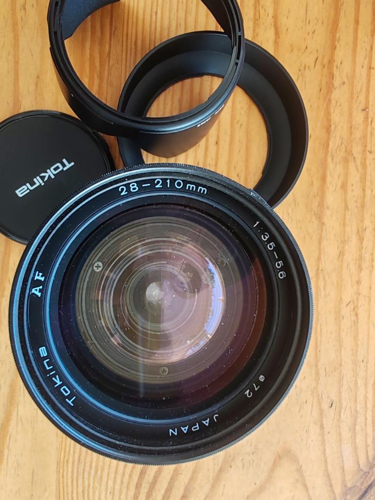 Tokina AF 28-210mm f/3.5-5.6 Zoomlens voor Camera, Audio, Tv en Foto, Fotografie | Lenzen en Objectieven, Ophalen of Verzenden