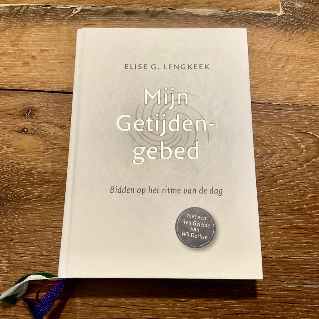 Elise G. Lengkeek - Mijn getijdengebed, Boeken, Godsdienst en Theologie, Zo goed als nieuw, Ophalen of Verzenden