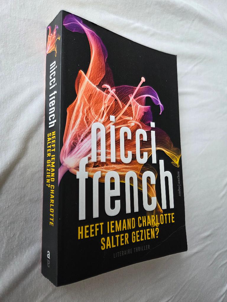 Nicci French - Heeft iemand Charlotte Salter gezien?, Ophalen of Verzenden, Zo goed als nieuw, Nicci French