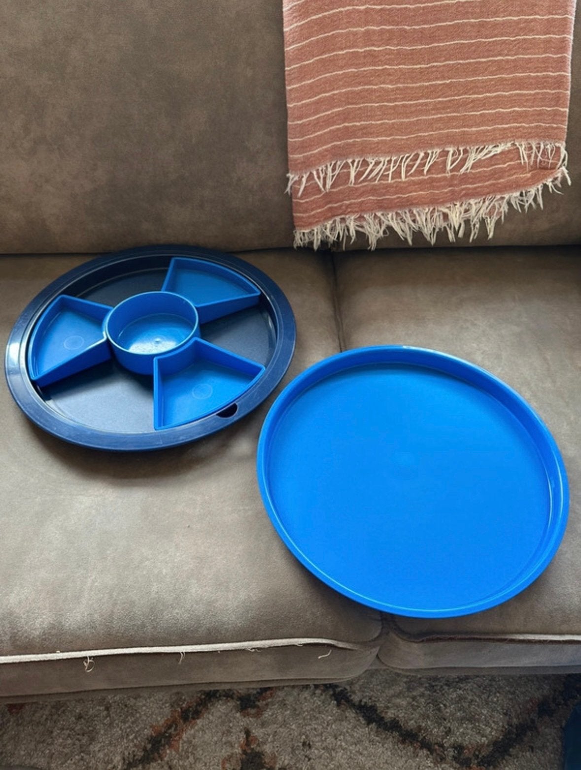 Tupperware Serveerblad met Vakken en Deksel - Blauw, Huis en Inrichting, Gebruikt, Schaal, Blauw, Ophalen of Verzenden