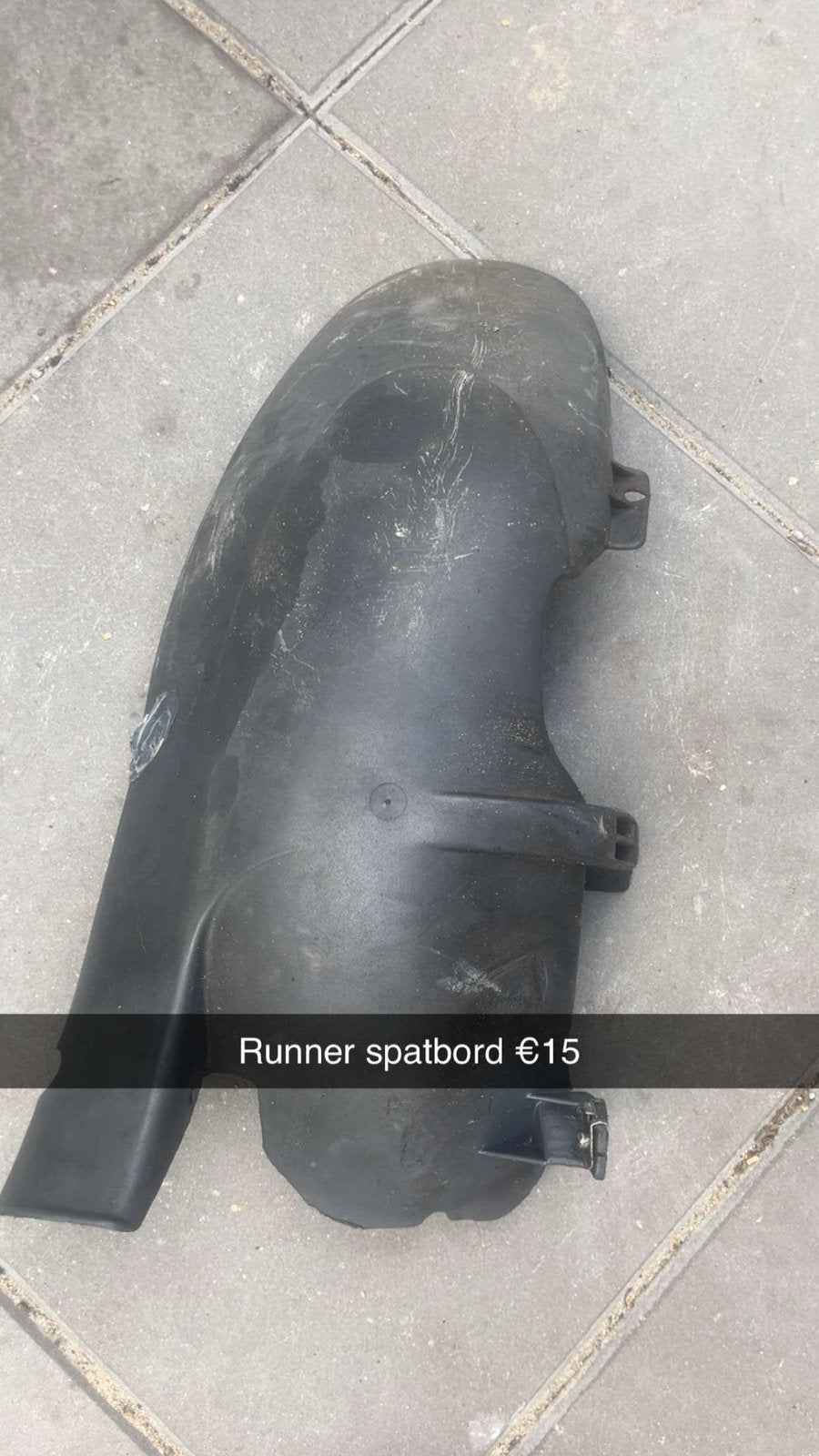 Runner spatbord, Fietsen en Brommers, Brommeronderdelen | Scooters, Zo goed als nieuw, Piaggio, Uitlaat, Ophalen of Verzenden
