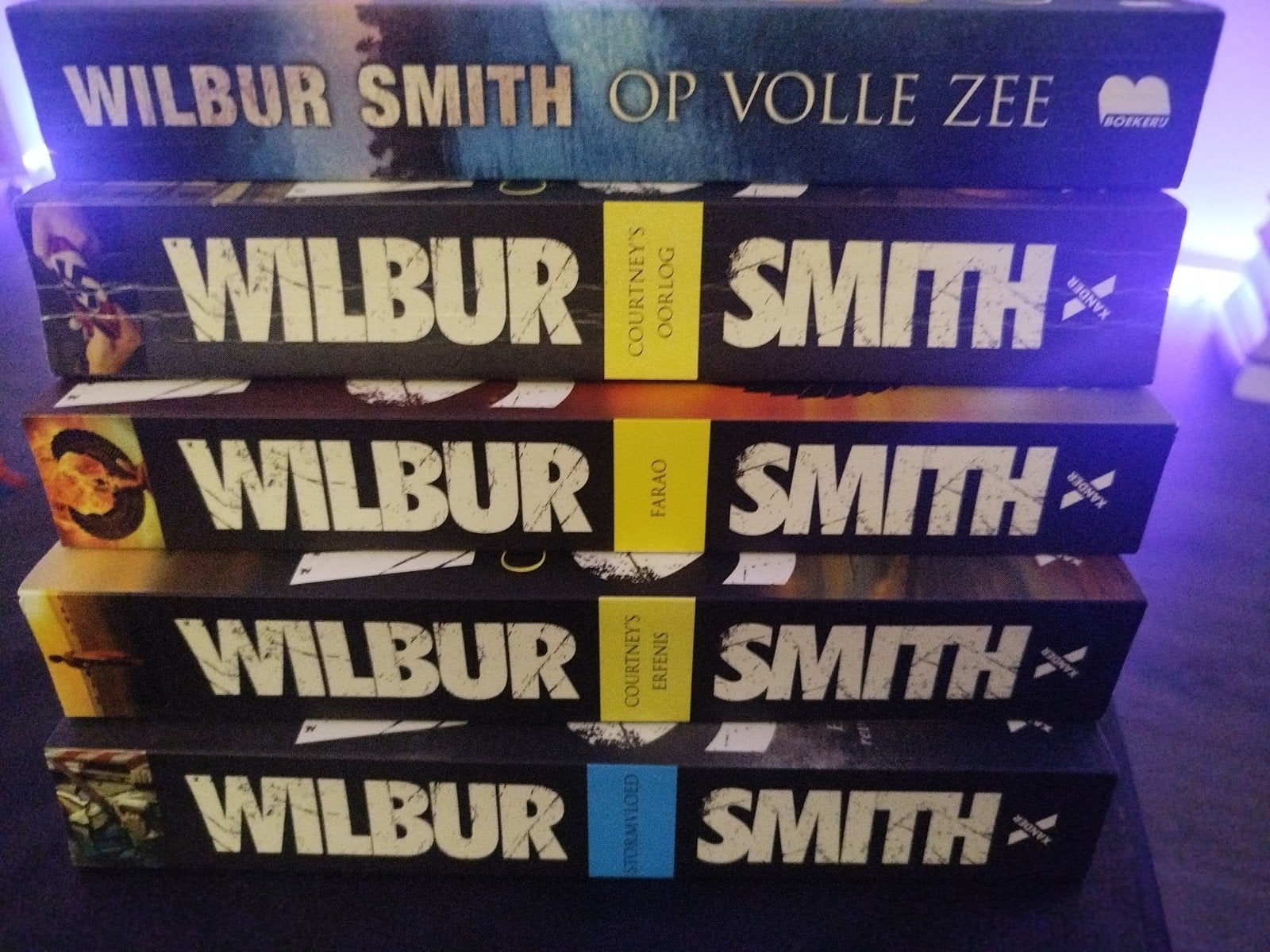 WILBUR SMITH BOEKEN COLLECTIE 5 STUKS, Europa overig, Ophalen of Verzenden, Zo goed als nieuw, Wilbur Smith