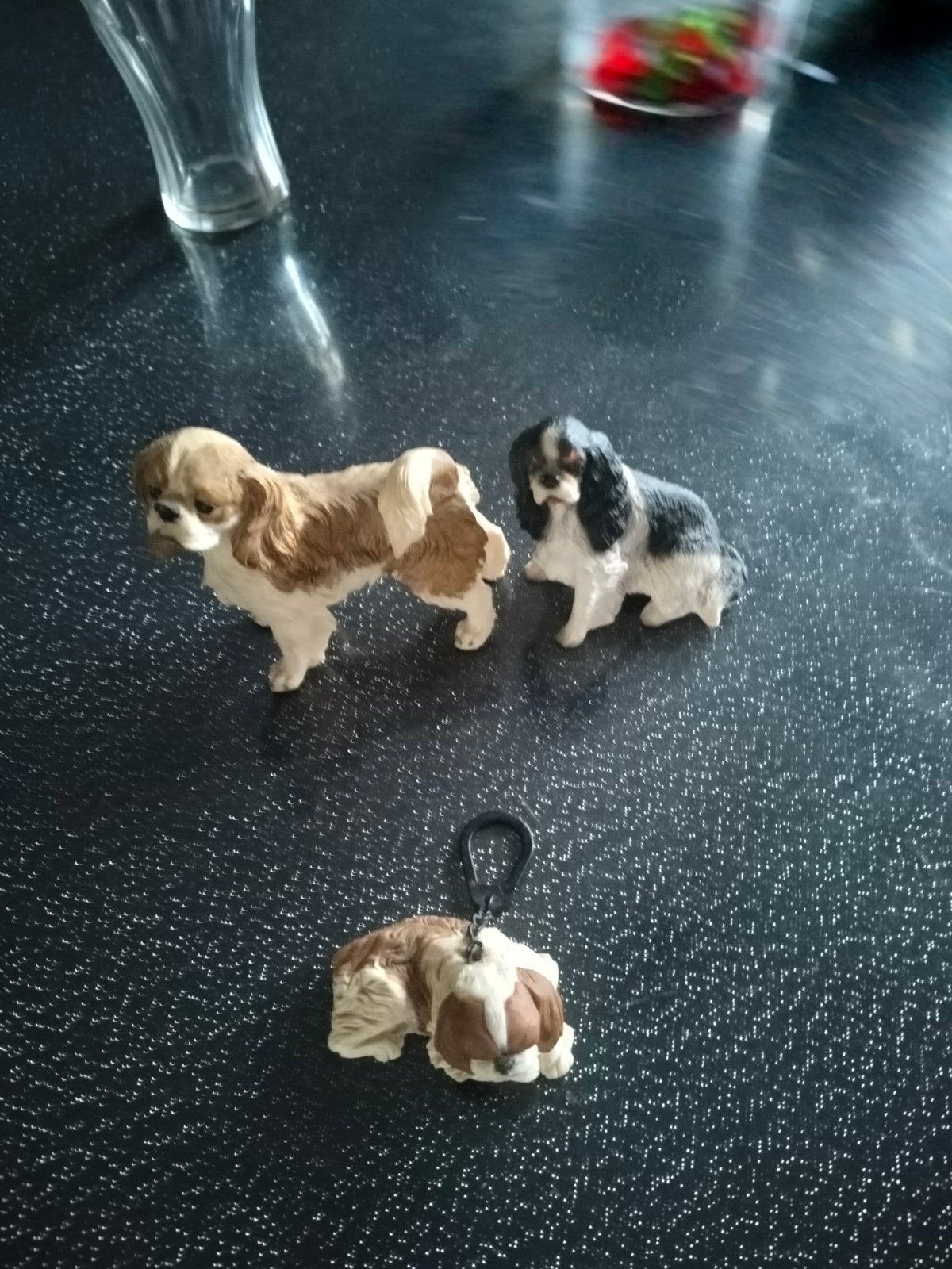 Cavalier beeldjes en sleutel hanger, Ophalen, Zo goed als nieuw, Dier