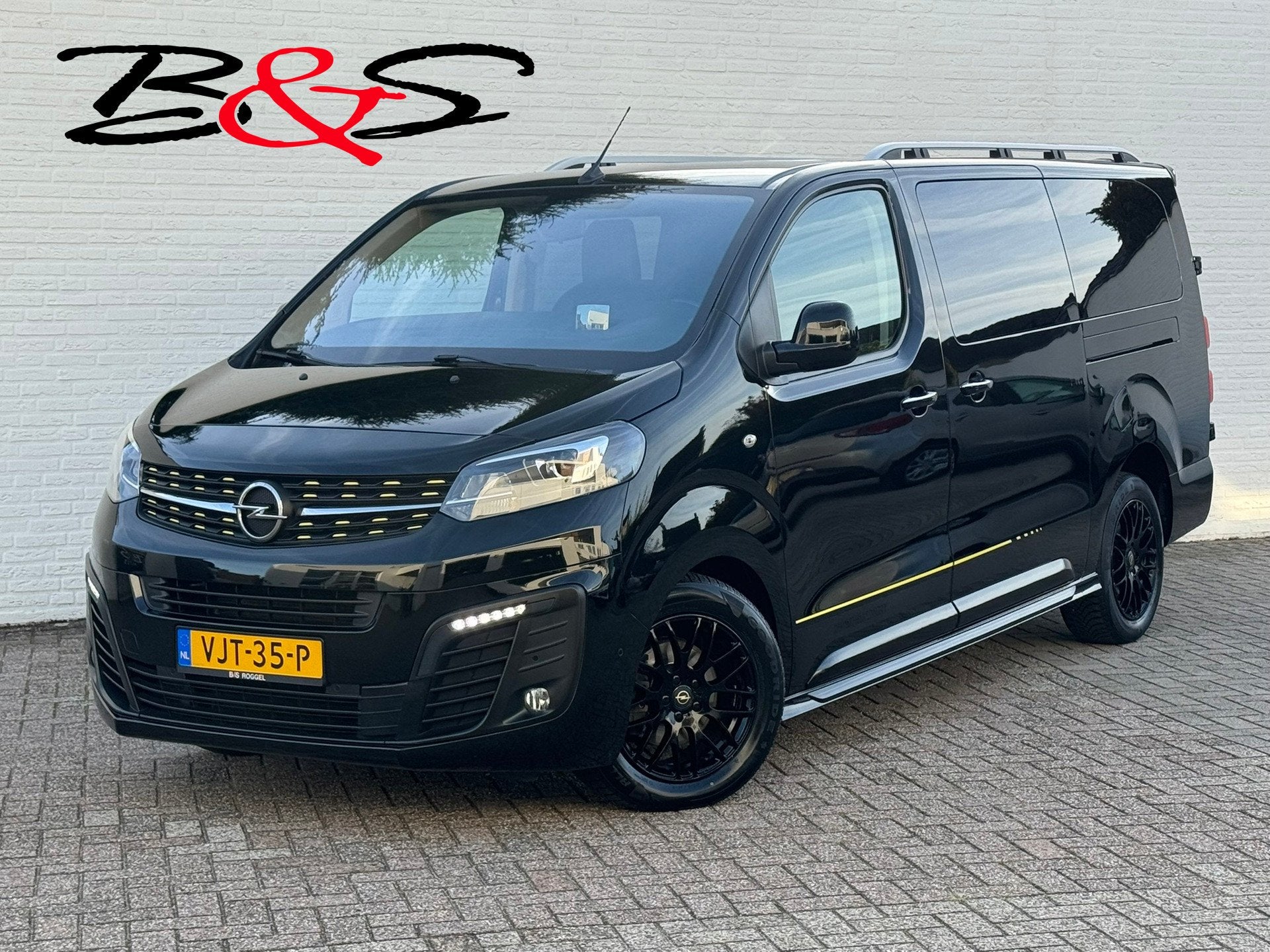 Opel Vivaro 2.0 CDTI L3H1 DC Automaat Innovation Irmscher Sp, Auto's, Gebruikt, Euro 6, 4 cilinders, Zwart