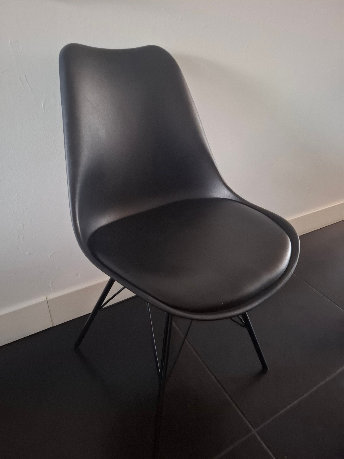 6 Zwarte design stoelen met metalen onderstel, Ophalen, Modern design, Gebruikt, Zwart