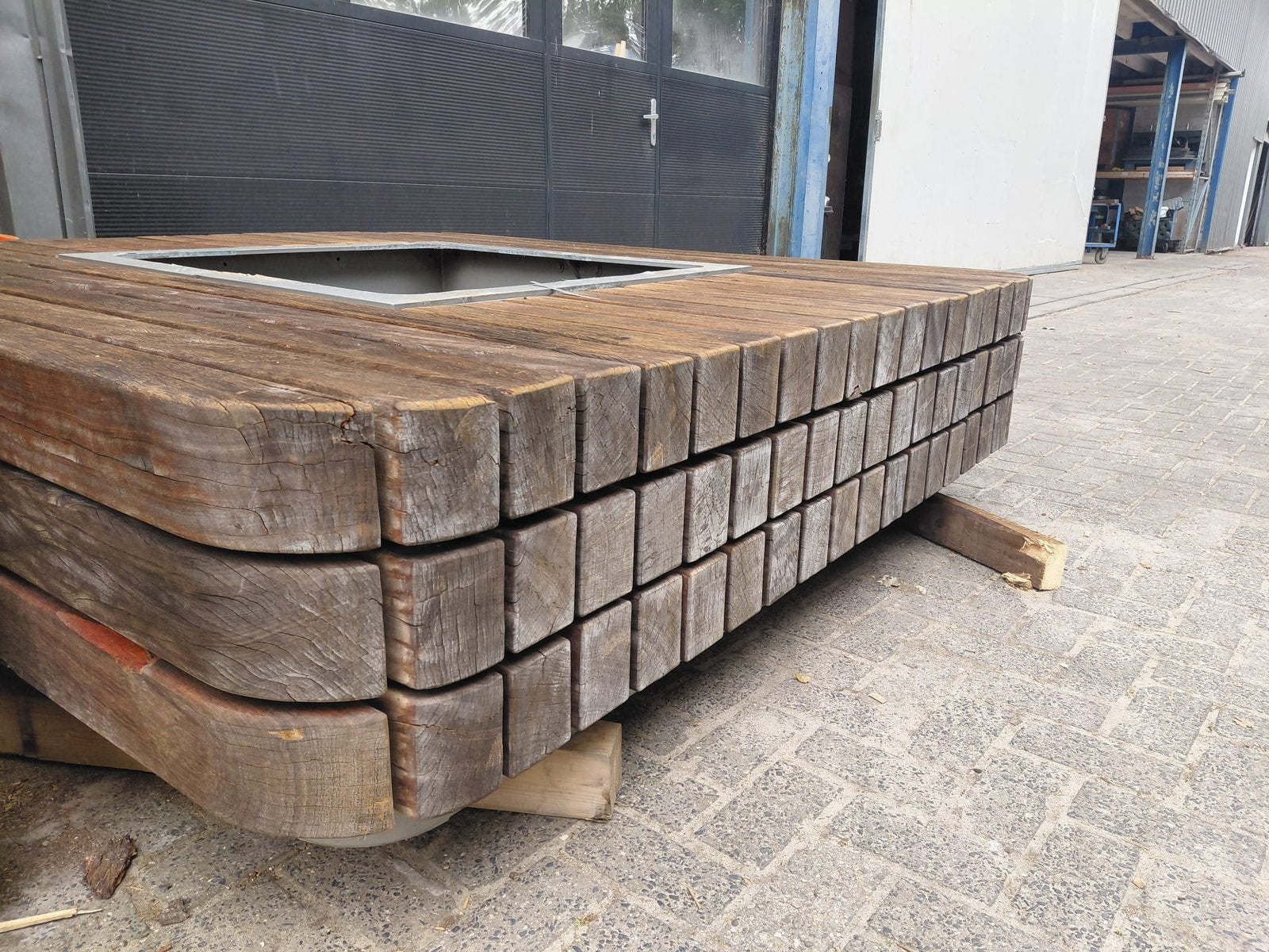 Robuuste houten plantenbakken inclusief 3 banken, Tuin en Terras, Ophalen, Gebruikt, Vierkant, Balkon
