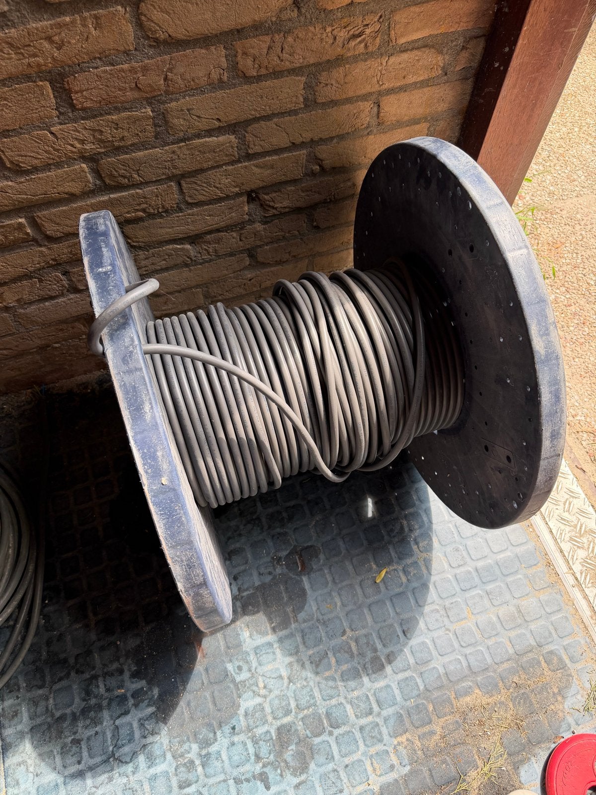 YMvK kabel 3 aderig (2.5 mm) ruim 40 meter, Ophalen, Zo goed als nieuw, Draka, Kabel of Snoer
