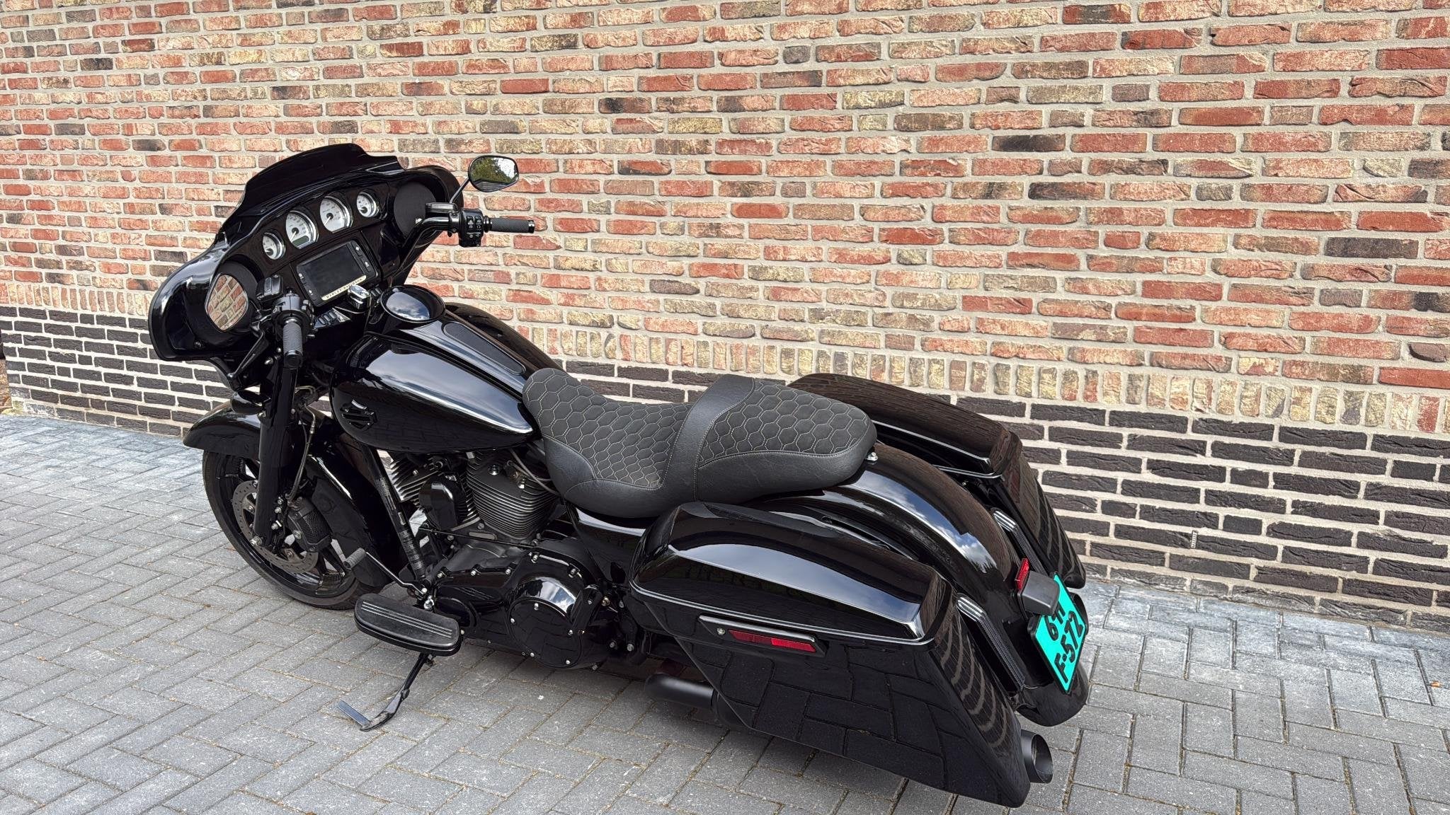 Harley Davidson 103 FLHXS Street Glide Streetglide Special C, Laan van Vredenoord 33
2289 DA  Rijswijk, NL, 1690 cc, H-DCUSTOMERSERVICE@Harley-Davidson.com