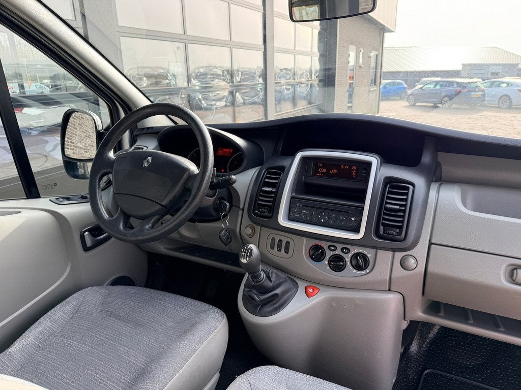 Renault Trafic Passenger 9P | 2.0 dCi T27 L1H1 Authentique, Euro 5, Stof, 8 stoelen, 1887 kg