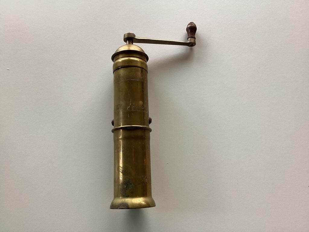 Oude koffiemolen van messing, Ophalen of Verzenden