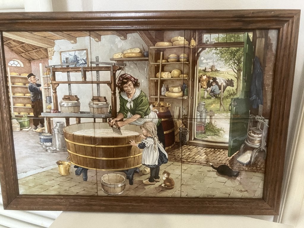 Royal Mosa tegeltableau "de Kaasmakerij" van J.C. van Hunnik, 50 tot 75 cm, Ophalen of Verzenden, Zo goed als nieuw, Schilderij