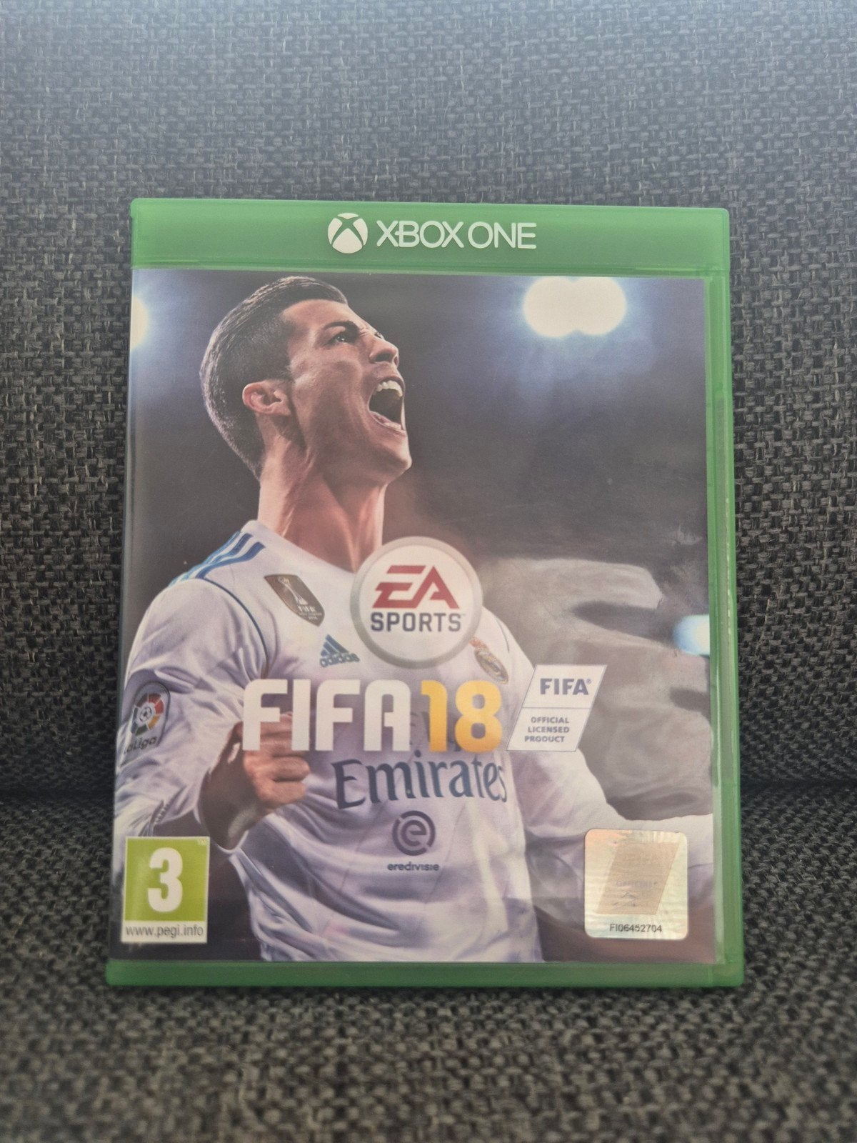 FIFA 18 - Xbox One (Zo goed als nieuw), Spelcomputers en Games, Ophalen of Verzenden, Zo goed als nieuw, Eén computer, Sport