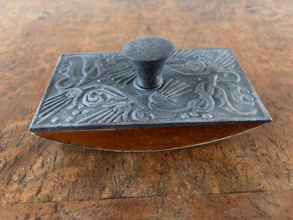 Jugendstil inktdepper van gedecoreerd metaal en hout., Ophalen of Verzenden