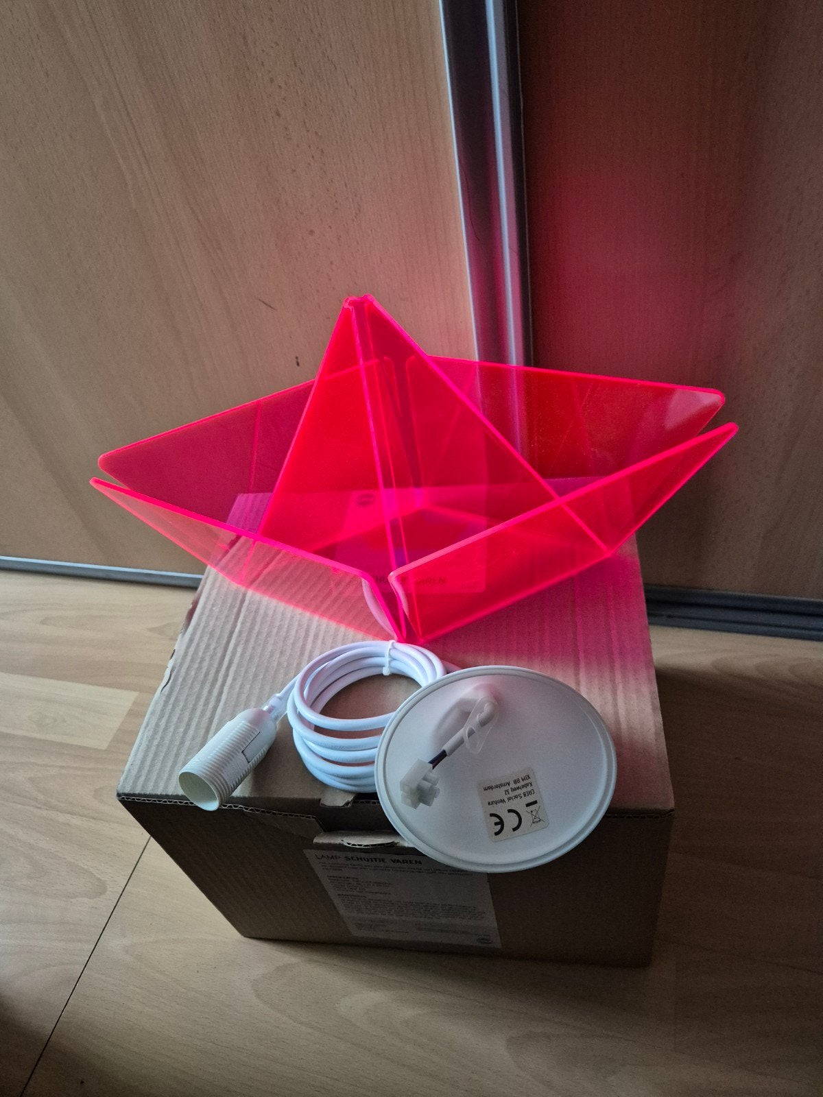 Roze papieren boot lampenkap - Kinderkamer decoratie, Kunststof, Nieuw, Ophalen of Verzenden, Minder dan 50 cm