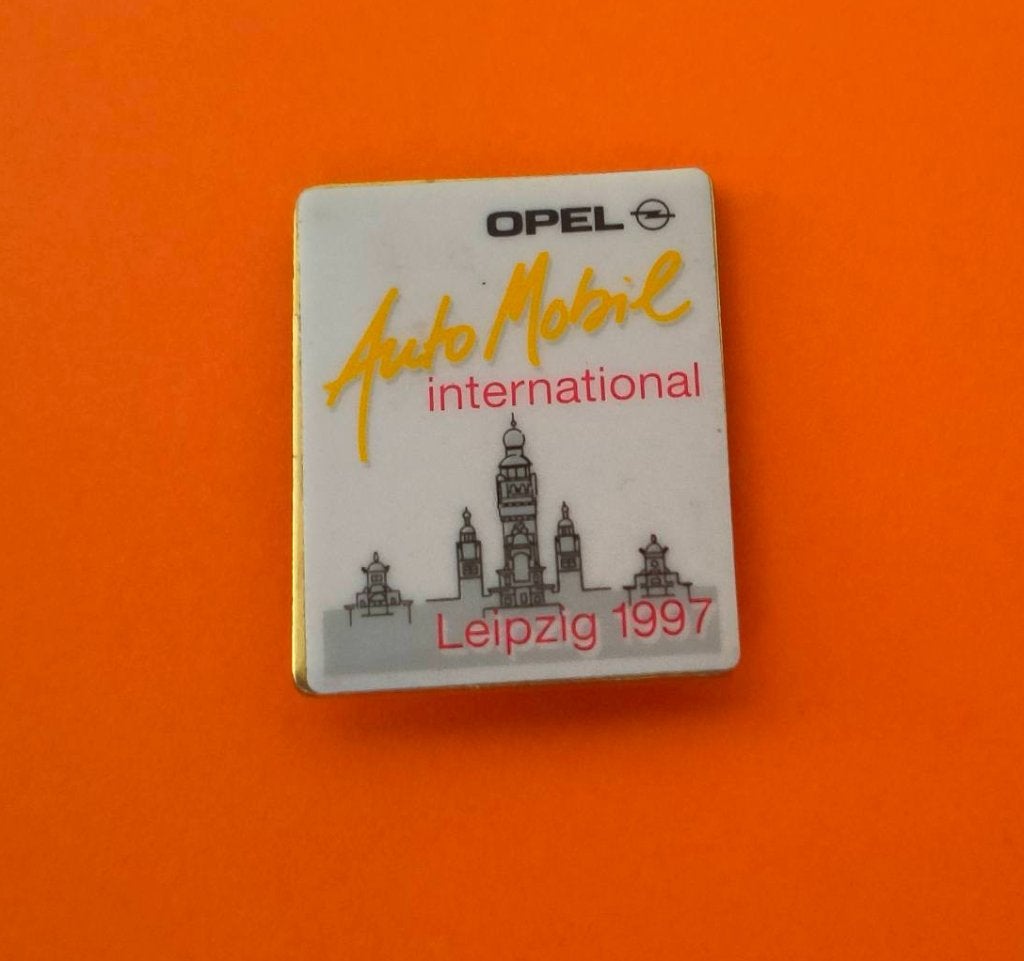 Pin Opel Leipzig 1997, Ophalen of Verzenden, Nieuw, Transport, Speldje of Pin