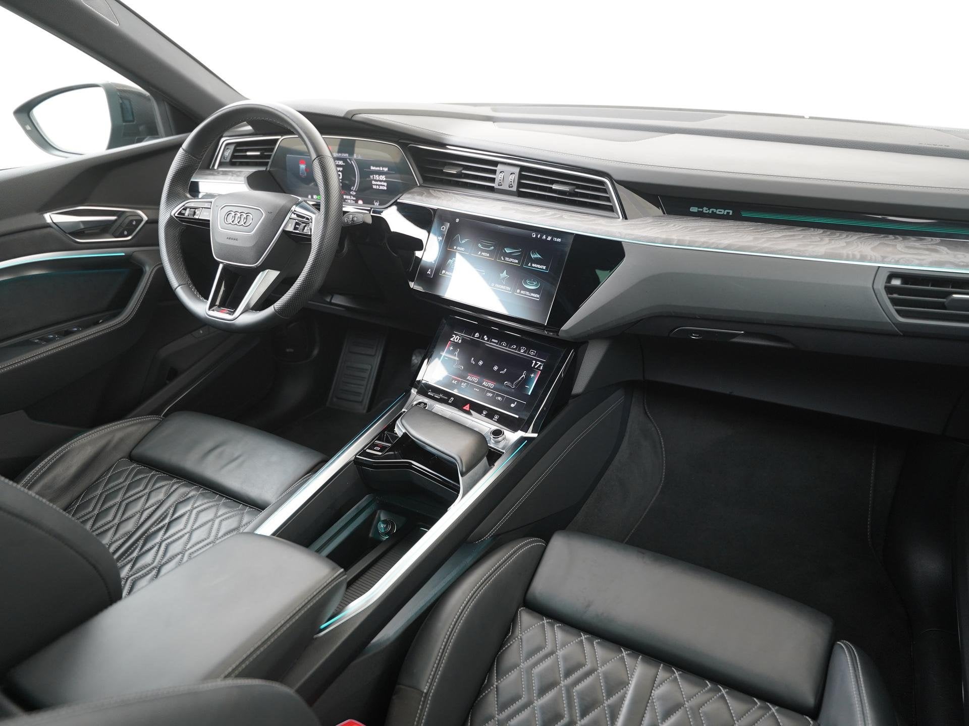 Audi e-tron Sportback 55 quattro S-Line 95 kWh | Black Style, Auto's, Automaat, 12 maanden, Leder, Vierwielaandrijving