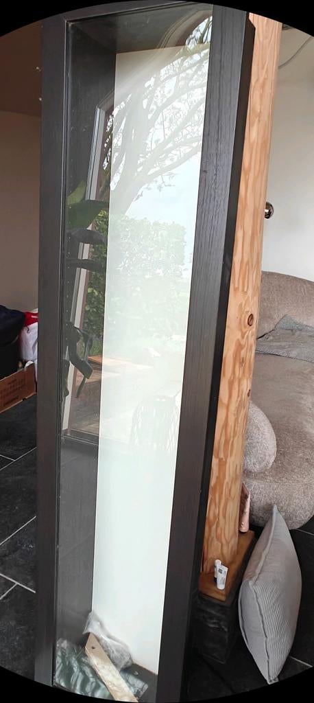 Ikea vitrine kast bertby, Ophalen, Zo goed als nieuw, Rechthoekig, Minder dan 50 cm