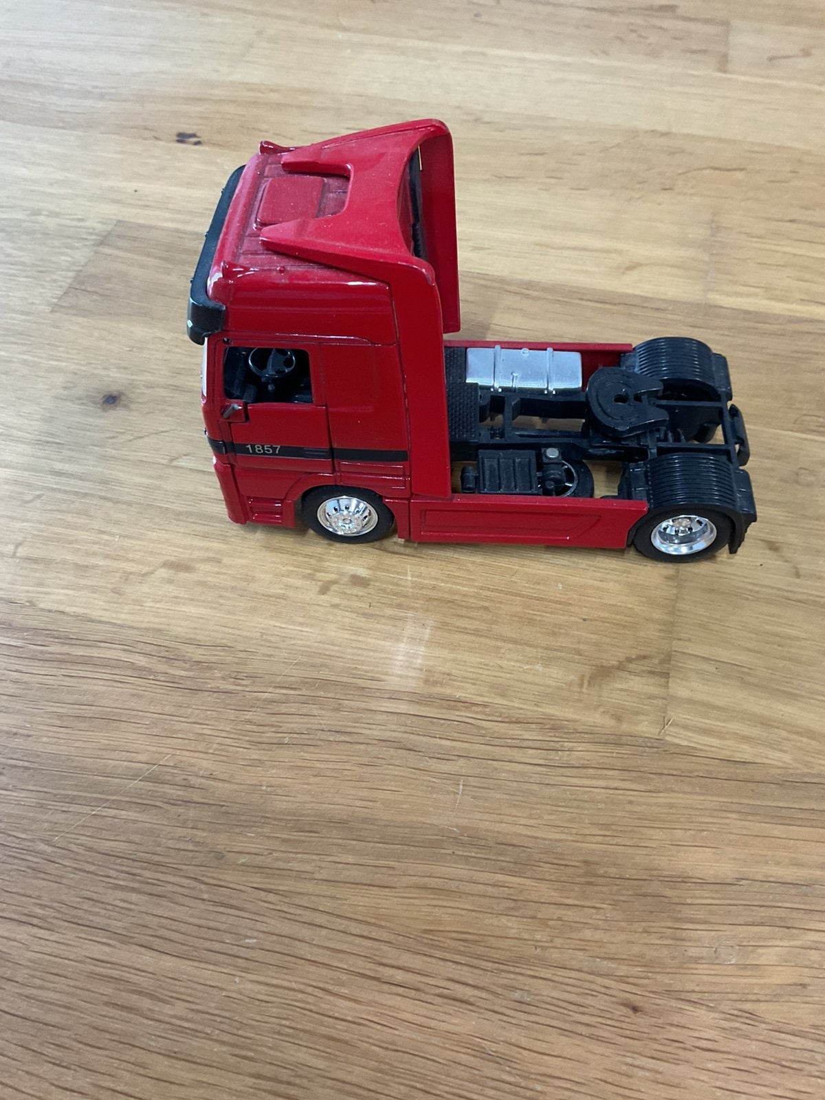Mercedes Actros 1857, Hobby en Vrije tijd, Modelauto's | Overige schalen, Ophalen, Zo goed als nieuw, Auto