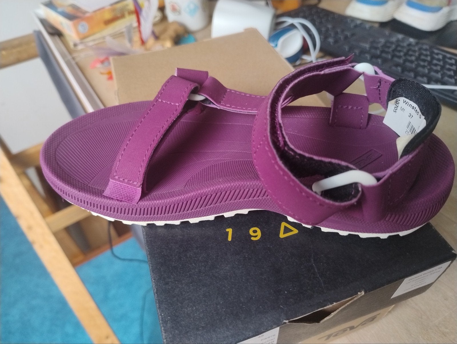 Nieuw in doos: Teva sandalen paars maat 37, Kleding | Dames, Overige kleuren, Nieuw, Teva, Sandalen of Muiltjes