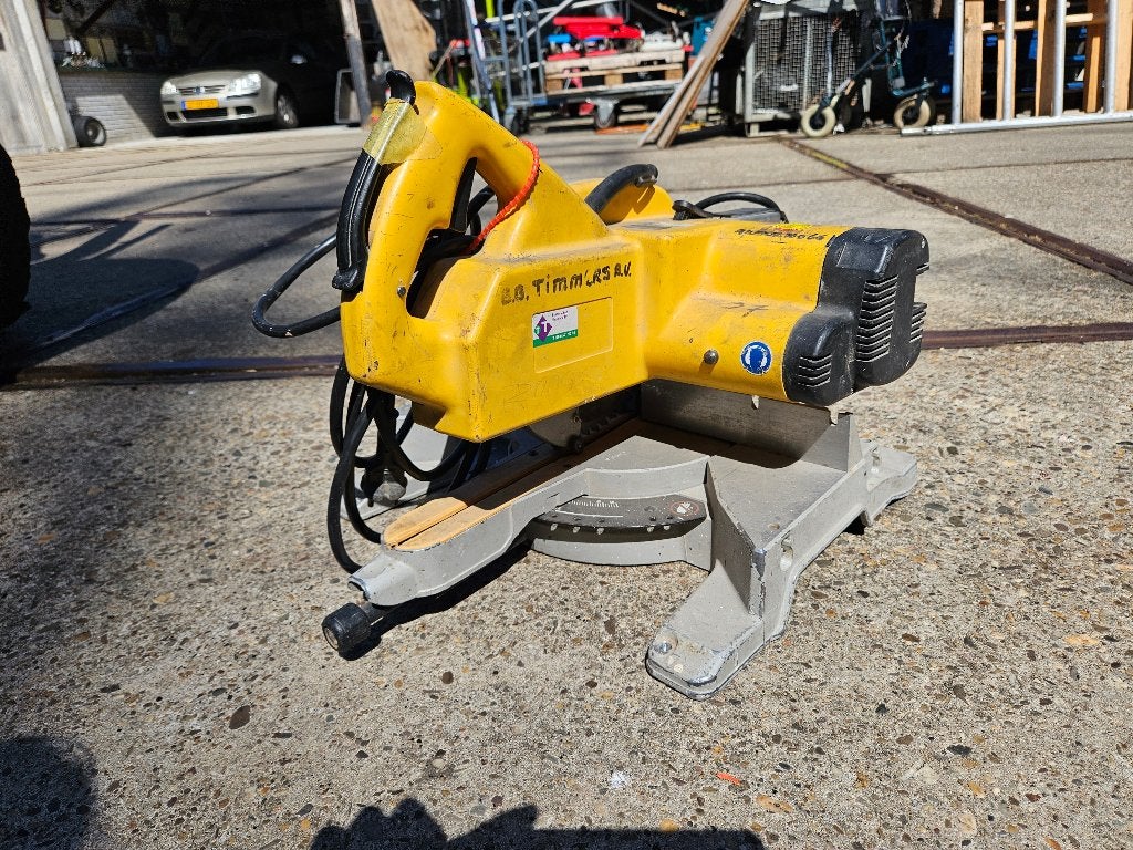 Zaagmachine DeWalt DW 707 type 2, Ophalen, Gebruikt, DEWALT, Afkortzaag