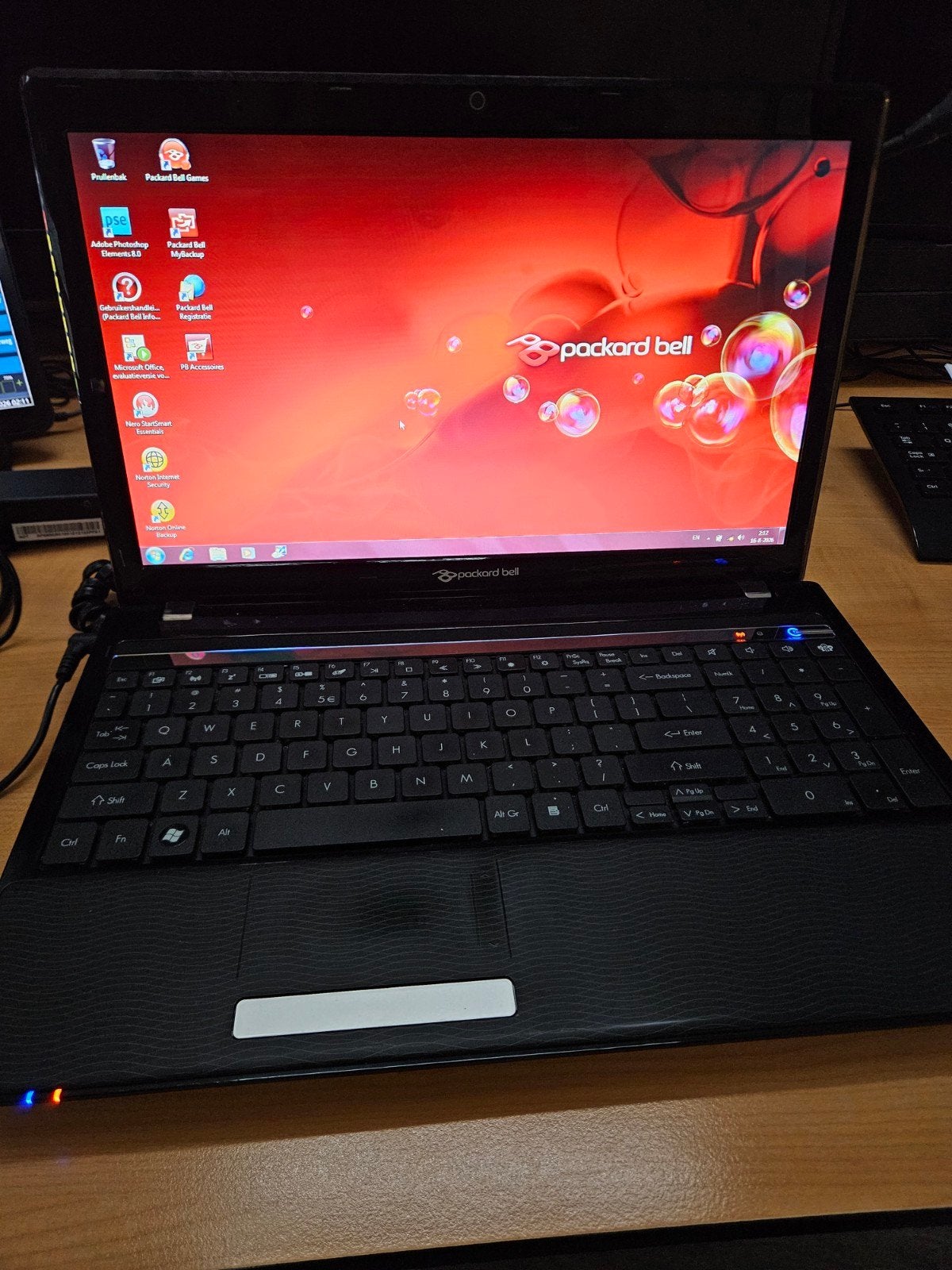 Packard Bell EasyNote TM81 laptop inclusief lader, Computers en Software, Windows Laptops, Ophalen, Gebruikt, Onbekend, AMD V120 Processor