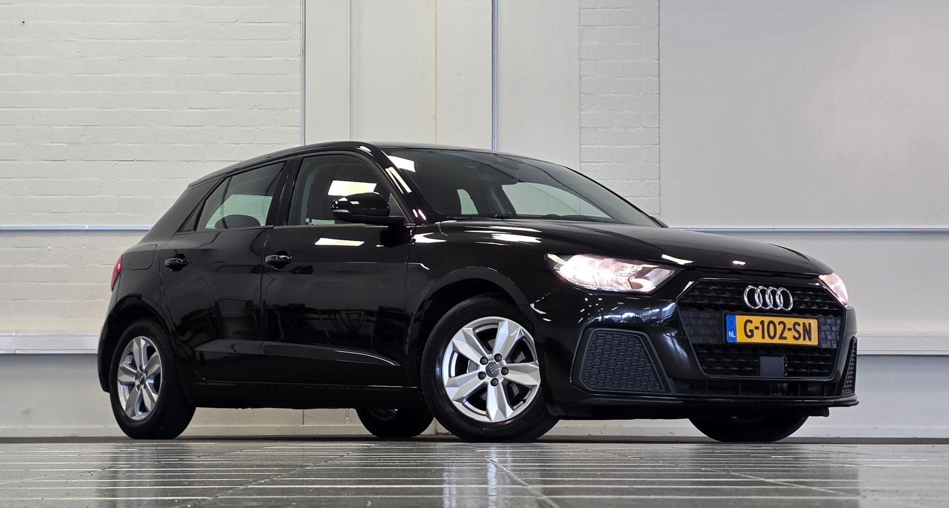 Audi A1 Sportback 25 TFSI Pro Line Virtual cockpit 2e Eigena, Auto's, Audi, Stof, 95 pk, Origineel Nederlands, Bedrijf