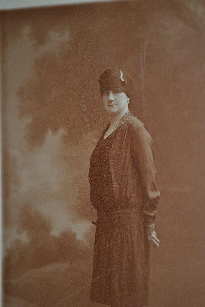frankrijk 1920 studio foto vrouw jaren twintig kleding, Ophalen of Verzenden, Voor 1920, Ongelopen, Sterren en Beroemdheden